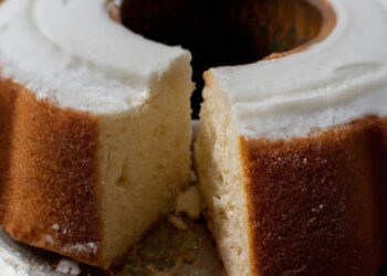 Bolo fit de coco com farinha de coco