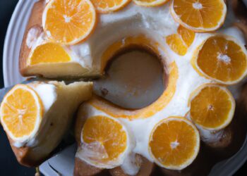 Bolo fit de tangerina com glacê de iogurte