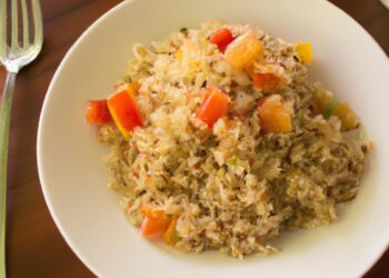 Salada de quinoa com legumes grelhados: sabor e saúde