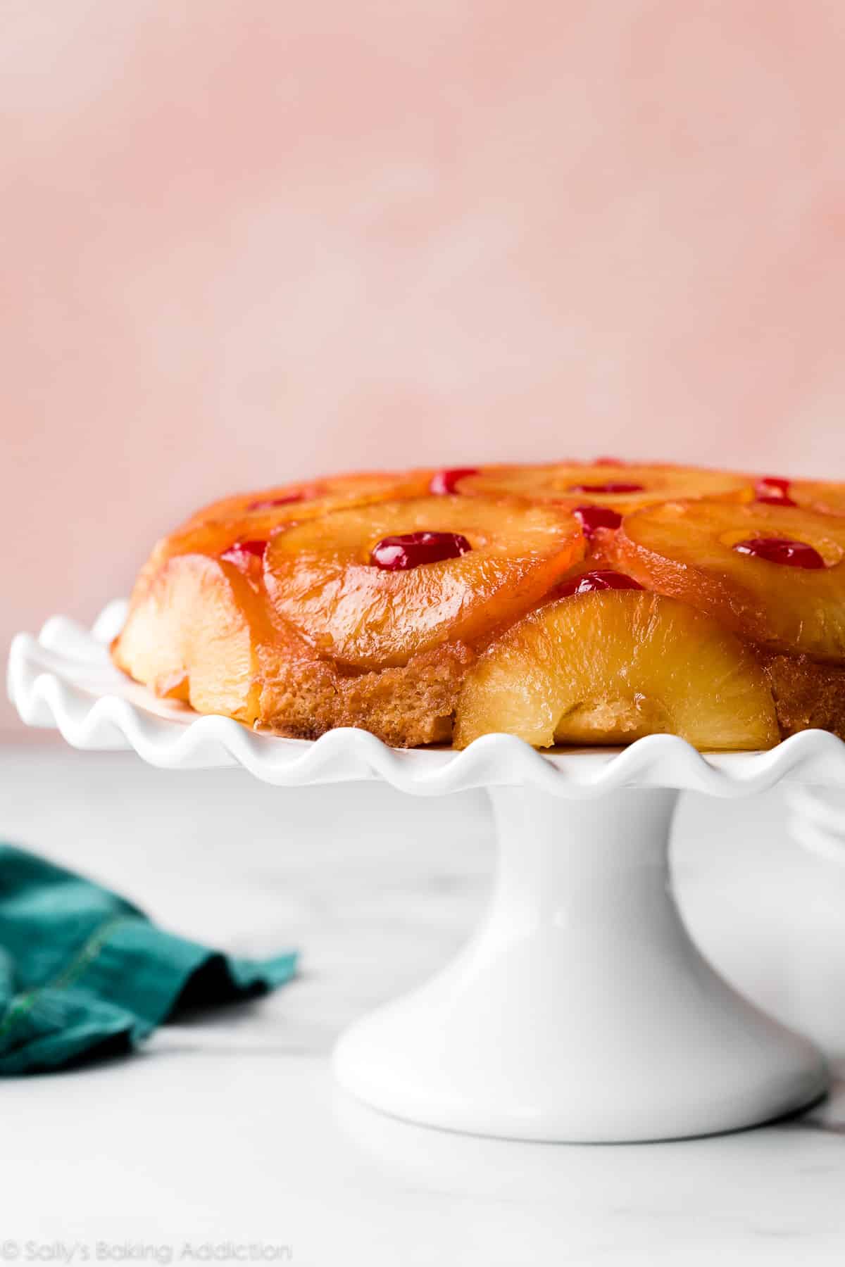 Receita de bolo de abacaxi com farofa de canela