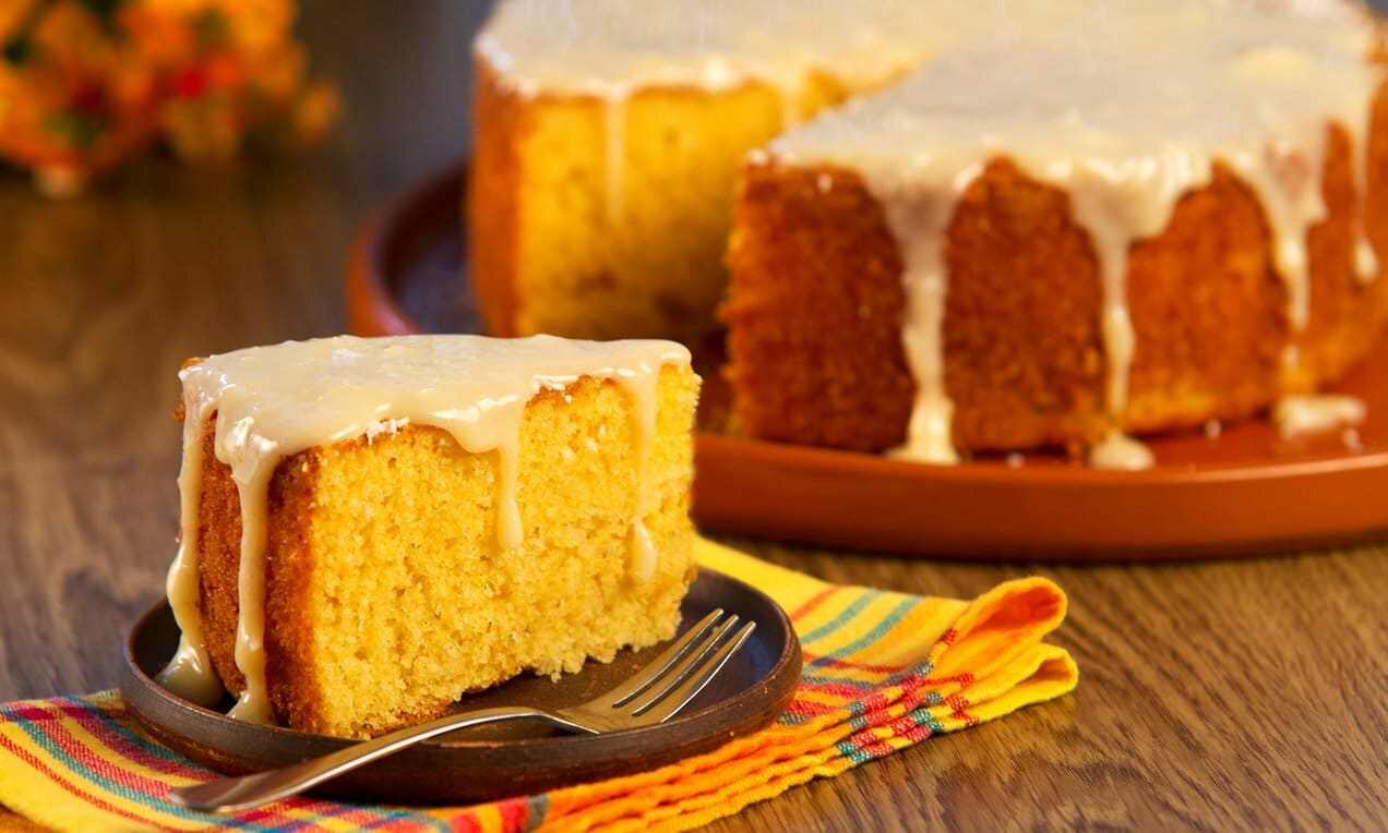 5 receitas de bolo de fubá perfeitas para o lanche da tarde