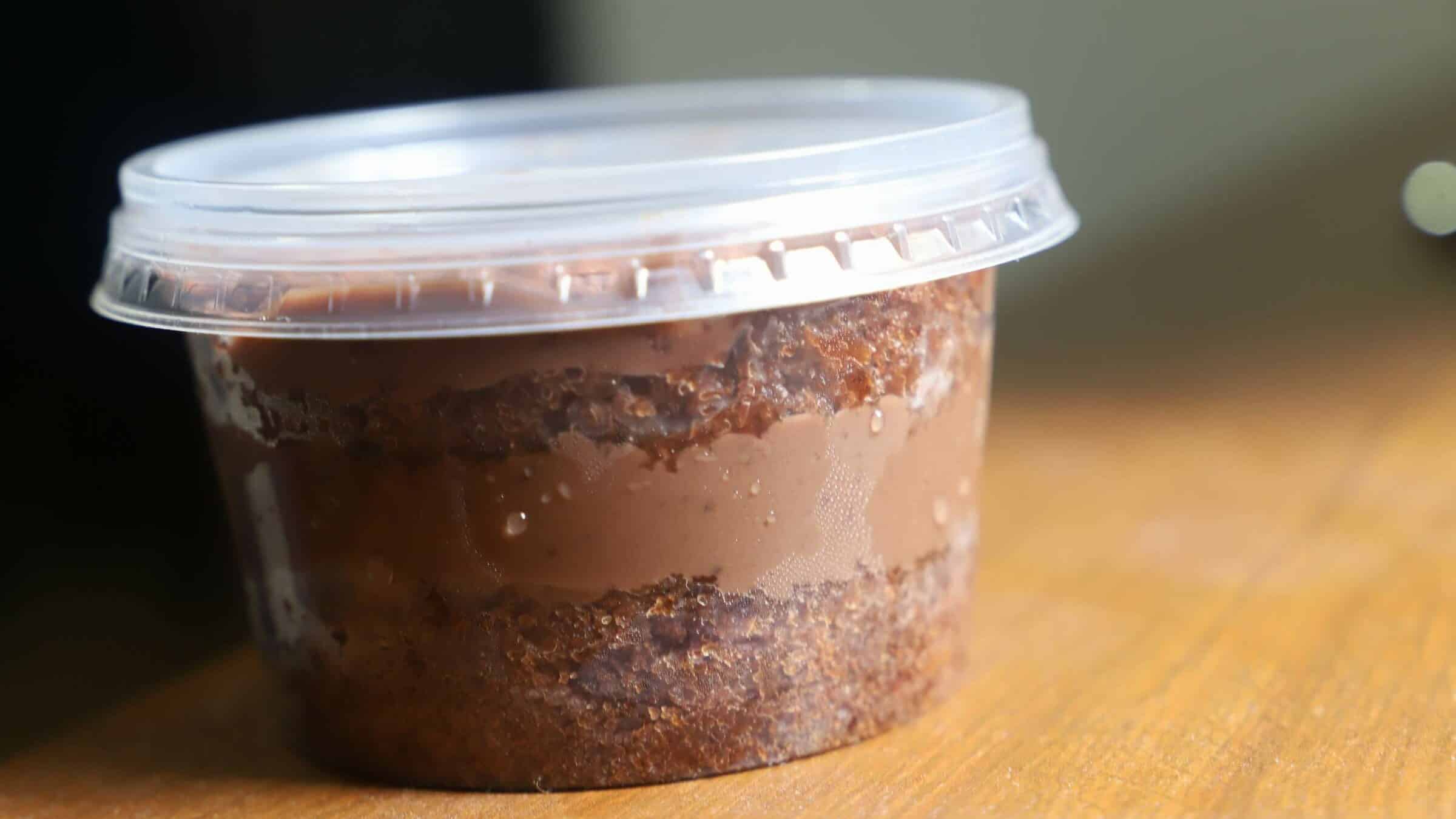 10 receitas de bolo de pote para faturar uma renda extra Receita de bolo de pote de brigadeiro