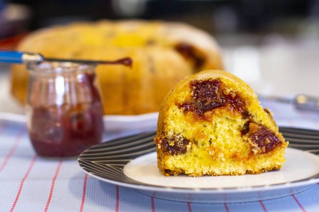 10 receitas de bolo de fubá perfeitas para o lanche da tarde