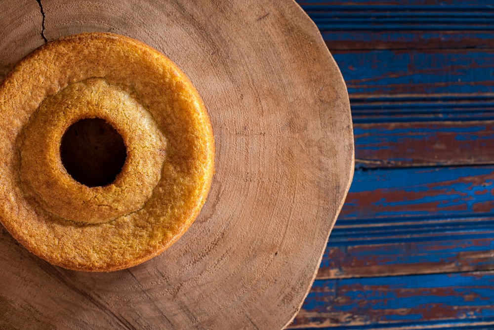 Essas 10 receitas de bolo de milho vão te deixar com água na boca Receita de bolo de milho verde da dona lucinha