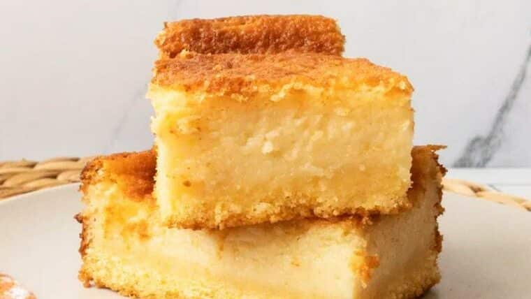 Essas 10 receitas de bolo de milho vão te deixar com água na boca Conheça essas receitas inesquecíveis de bolo de milho