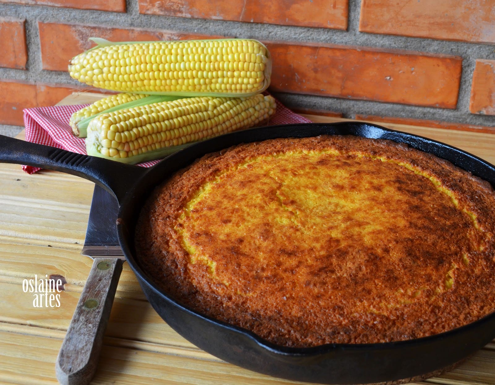 Essas 10 receitas de bolo de milho vão te deixar com água na boca Conheça essas receitas inesquecíveis de bolo de milho