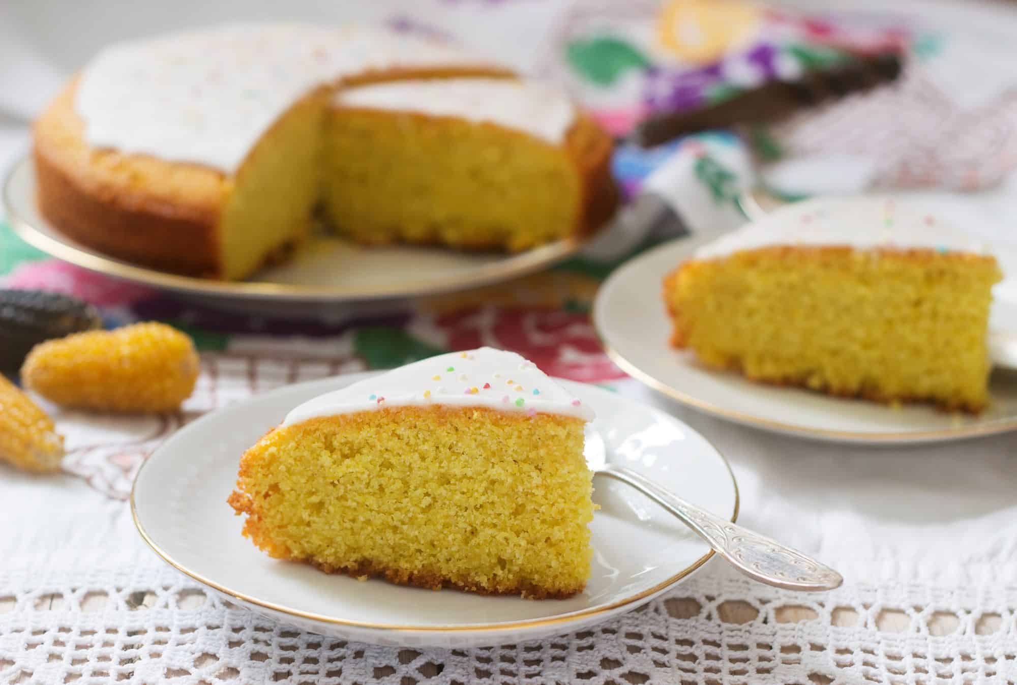 10 receitas de bolo de fubá perfeitas para o lanche da tarde