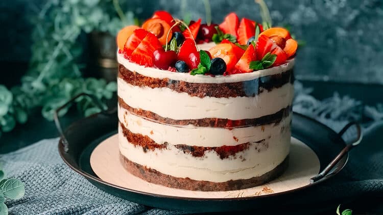10 receitas de bolo de aniversário para animar sua festa! Receita de bolo de churros de aniversário
