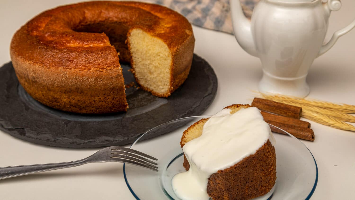 13 receitas de bolo simples para um dia a dia mais doce! 10 receitas de bolo simples para um dia a dia mais doce!