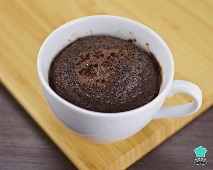 15 melhores receitas de bolo de chocolate para convenções casuais Receita de bolo de chocolate na caneca sem glúten