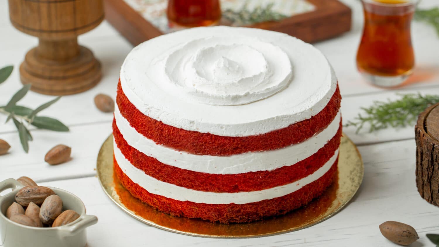 10 receitas de bolo de aniversário para animar sua festa! Receita de bolo red velvet de aniversário