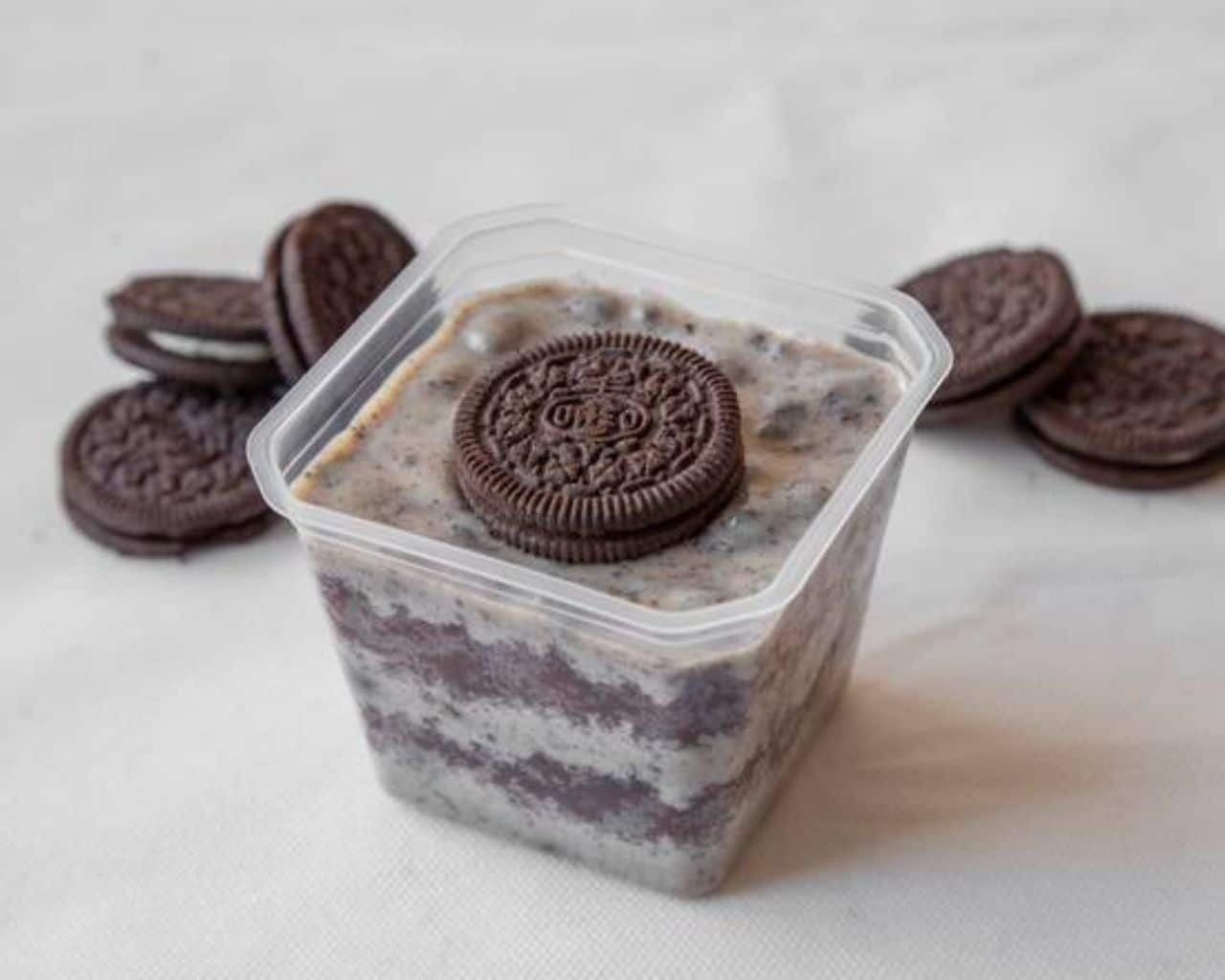 10 receitas de bolo de pote para faturar uma renda extra Receita de bolo de pote de oreo