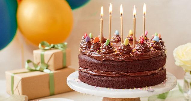 15 melhores receitas de bolo de chocolate para convenções casuais Receita de bolo de chocolate para aniversário